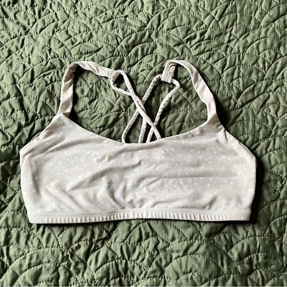 Lululemon Free to Be Bra size 6